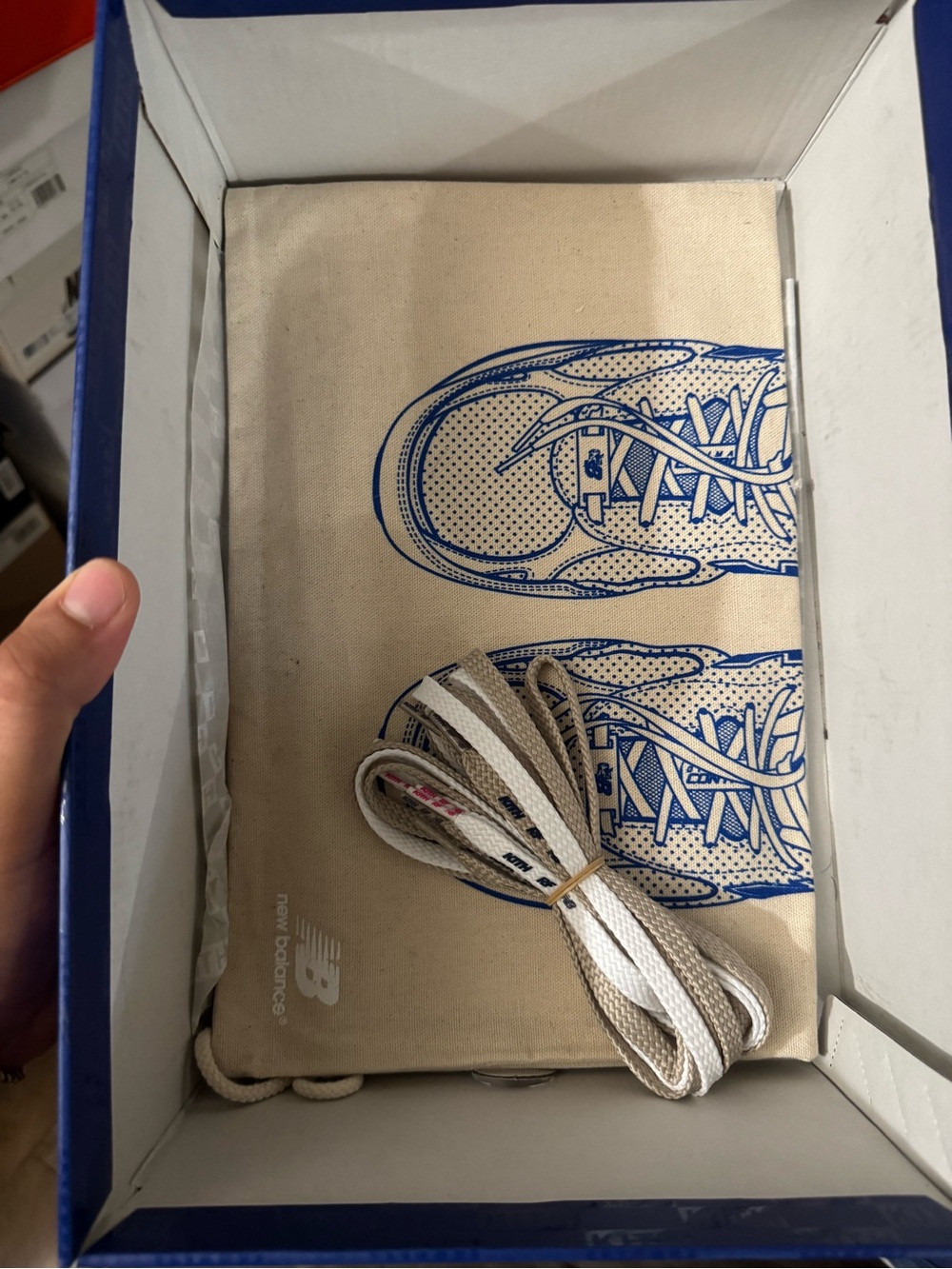 KITH NEW BALANCE 990v3
MiUSA KITH DAYTONA - Picture 4 of 4